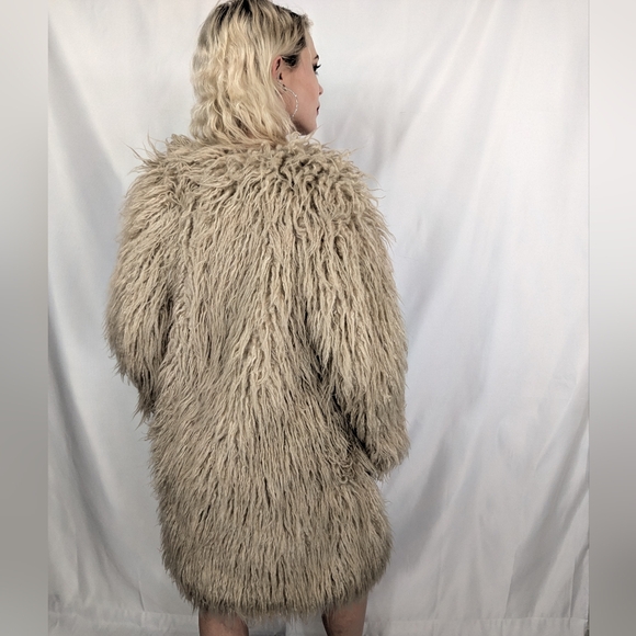 Free People 'Florence' S tan shag faux fur coat - Picture 4 of 10